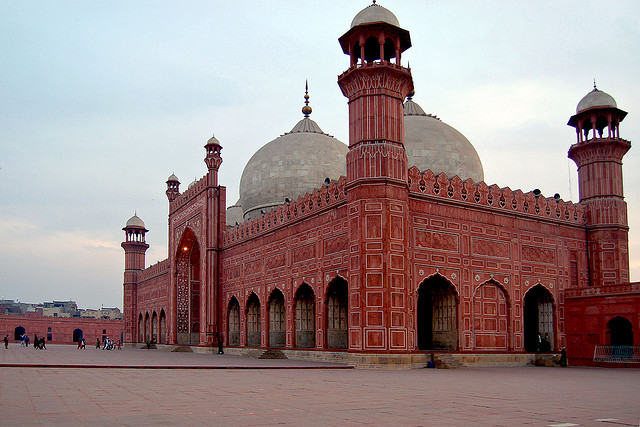 badshahi-masjid